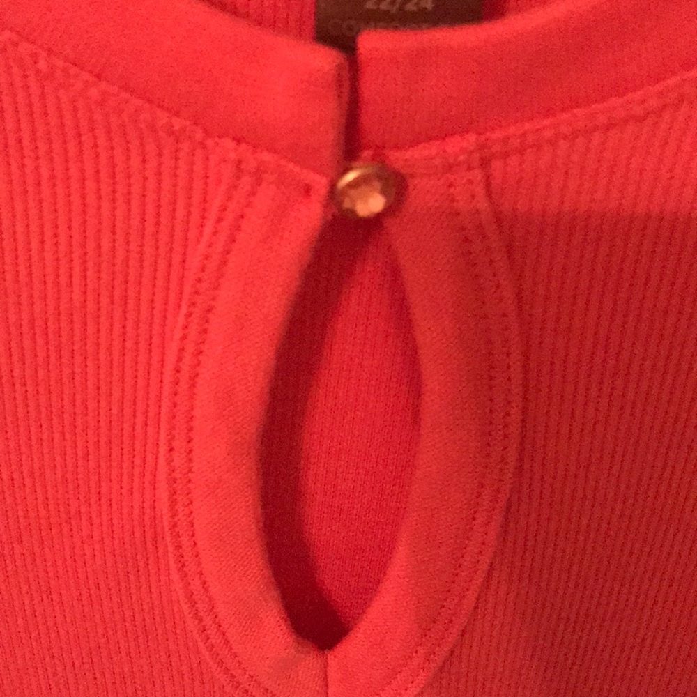 Pink top. Plus size - Picture 2 of 3